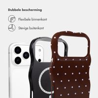 Selencia Vivid Wavy Backcover met MagSafe Apple iPhone 18 Pro / 17 Pro - Happy Dots Chocolate