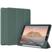 Accezz Smart Silicone Bookcase iPad 9 (2021) 10.2 inch / iPad 8 (2020) 10.2 inch / iPad 7 (2019) 10.2 inch - Donkergroen