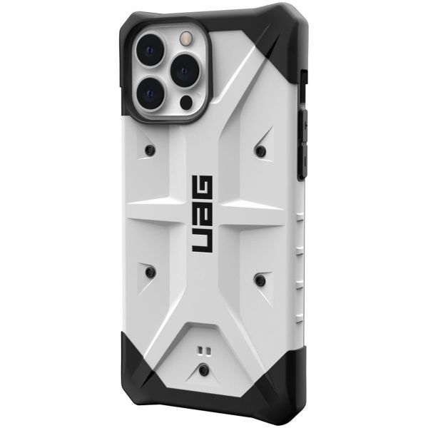 UAG Pathfinder Backcover iPhone 13 Pro Max - Zilver
