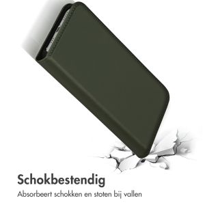 Accezz Premium Leather Slim Bookcase iPhone 14 Pro - Groen