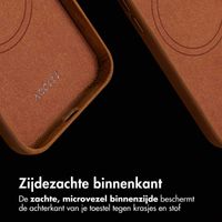 Accezz Vintage Leather Magsafe Backcover iPhone 14 - Tabacco Cognac