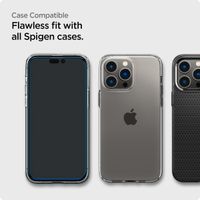 Spigen GLAStR EZ Fit Screenprotector + Applicator Apple iPhone 14 Pro