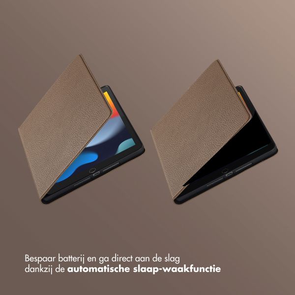 Selencia Riva Bookcase Apple iPad 9 (2021) 10.2 inch / iPad 8 (2020) 10.2 inch / iPad 7 (2019) 10.2 inch - Mocha Brown