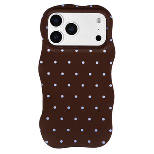 Selencia Vivid Wavy Backcover met MagSafe Apple iPhone 18 Pro Max / 17 Pro Max - Happy Dots Chocolate
