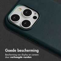 Accezz Vintage Leather Magsafe Backcover iPhone 15 Pro Max - Smokey Green