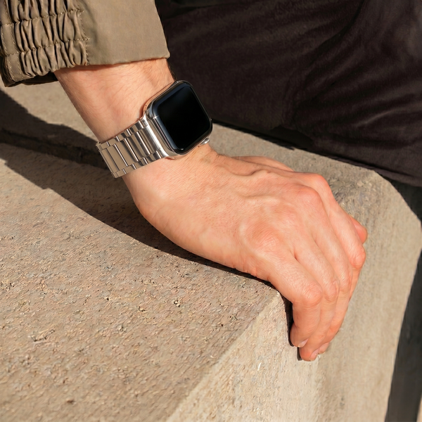 Accezz Mat Titanium bandje Apple Watch | 44/45/46/49 mm - Zilver