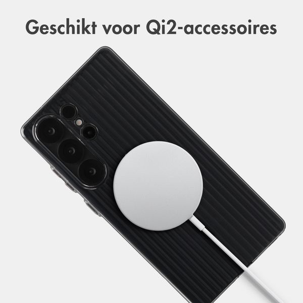 Accezz Lite Backcover met MagSafe | Fluted | Samsung Galaxy S25 Ultra - Smokey Clear