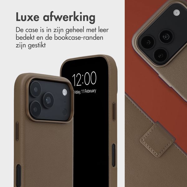 Accezz Leather Bookcase 2-in-1 met MagSafe Apple iPhone 18 Pro / 17 Pro - Coffee Brown