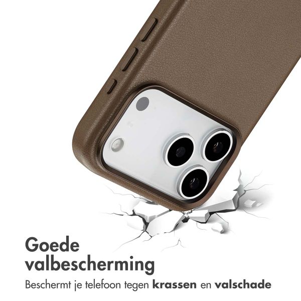 Accezz MagSafe Leather Backcover Apple iPhone 17 Pro Max - Coffee