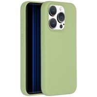 Accezz Liquid Silicone Backcover iPhone 15 Pro - Groen