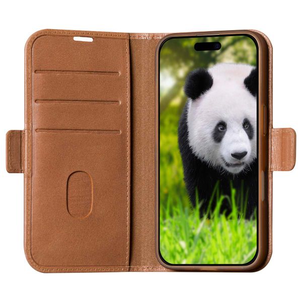 dbramante1928 Copenhagen Bookcase Apple iPhone 16 Pro - Tan