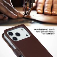 Selencia Echt Leren Bookcase Apple iPhone 17 Pro - Bruin