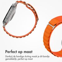Accezz Nylon Alpine bandje Samsung Galaxy Watch 9 (40/44mm) / Watch 8 (40/44mm) / Classic (46mm) - Oranje