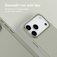 Accezz MagSafe Leather Backcover Apple iPhone 18 Pro Max / 17 Pro Max - Light Grey