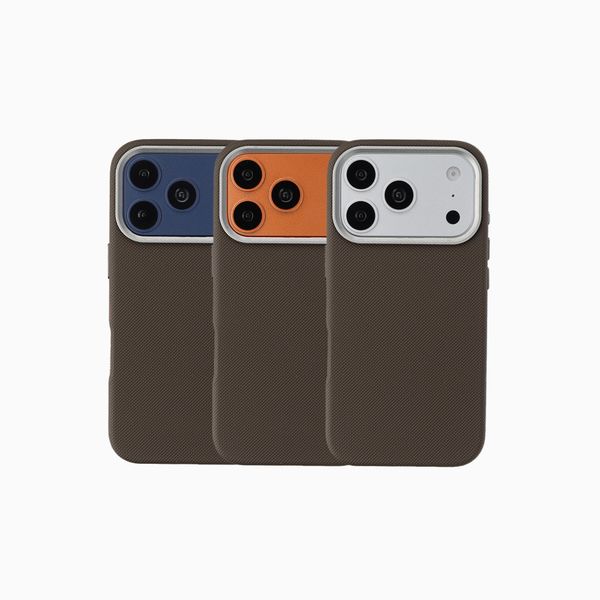 Accezz Mesh Backcover met MagSafe Apple iPhone 17 Pro Max - Bruin