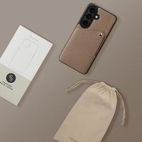 Selencia Riva Backcover met Pashouder Samsung Galaxy S26 - Mocha Brown