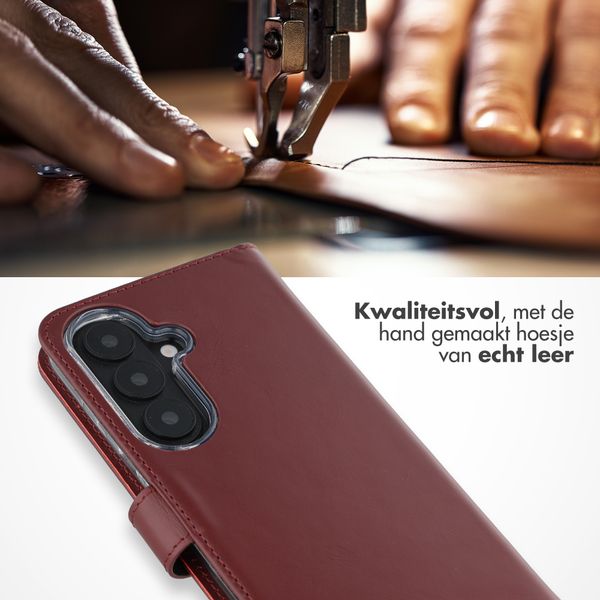 Selencia Echt Leren Bookcase Samsung Galaxy S26 - Burgundy