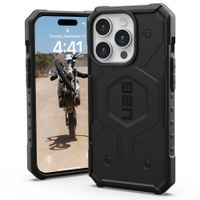 UAG Pathfinder Backcover MagSafe Apple iPhone 15 Pro - Zwart