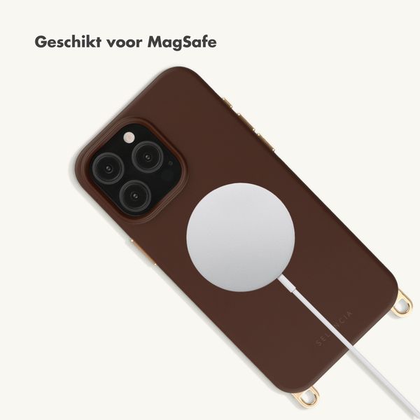 Selencia Rivièra MagSafe Backcover met afneembare haakjes Apple iPhone 15 Pro Max - Choco Brown