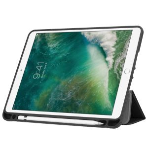 Accezz Trifold Bookcase iPad 6 (2018) 9.7 inch / iPad 5 (2017) 9.7 inch / Air 2 (2014) / Air 1 (2013) - Zwart