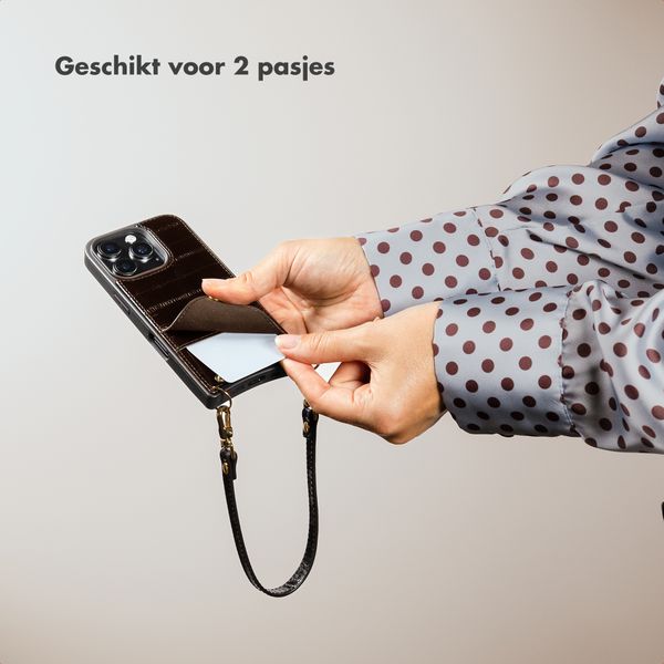Selencia Nova Real Leather Backcover met Koord en Pashouder Apple iPhone 15 - Dark Chocolate