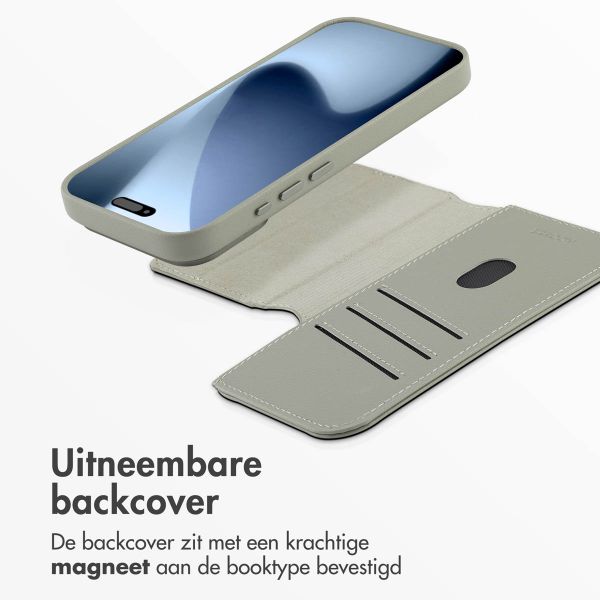 Accezz Leather Bookcase 2-in-1 met MagSafe Apple iPhone 17 Pro - Lichtgrijs