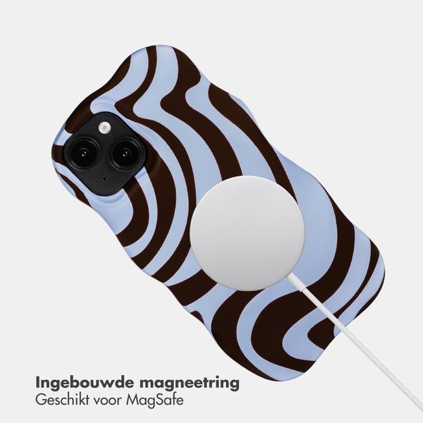 Selencia Vivid Wavy Backcover met MagSafe Apple iPhone 14 / 13 - Dream Swirl Chocolate