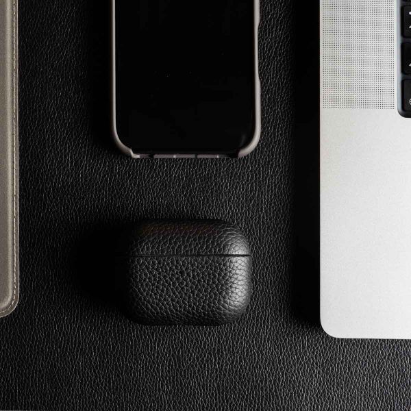 Accezz Echt Leren Case  Apple Airpods 1 / 2 - Zwart