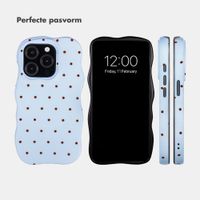 Selencia Vivid Wavy Backcover met MagSafe Apple iPhone 15 Pro - Happy Dots Digital Sky