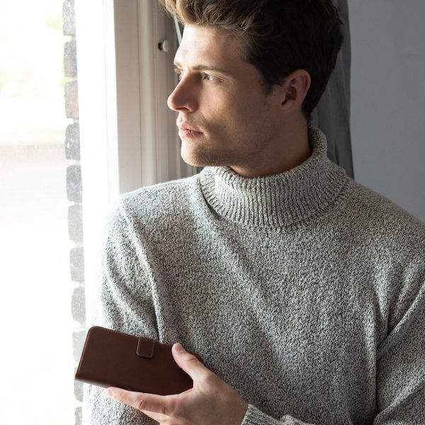 Selencia Echt Leren Bookcase Apple iPhone 12 Mini - Bruin
