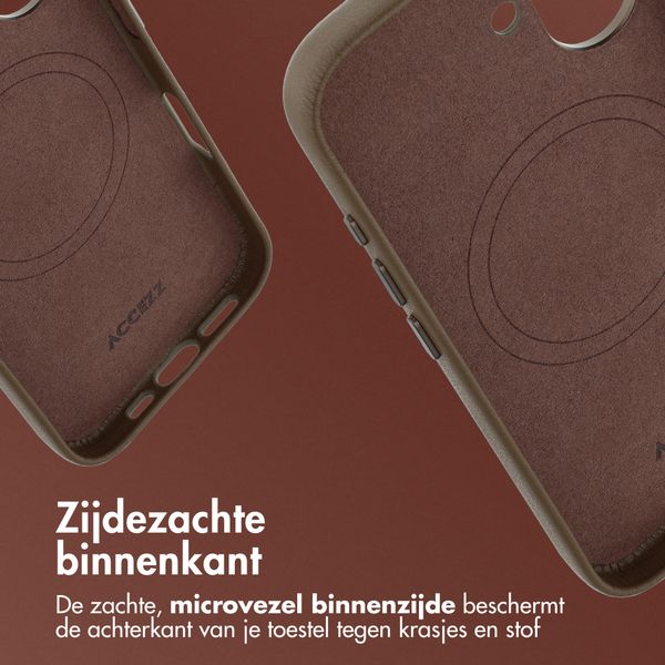 Accezz MagSafe Leather Backcover Apple iPhone 16 - Coffee Brown