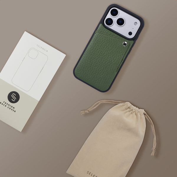 Selencia Riva Backcover met Pashouder Apple iPhone 17 Pro - Sage Green