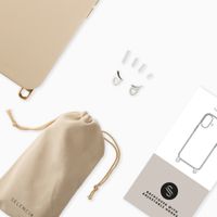 Selencia Rivièra MagSafe Backcover met afneembare haakjes Apple iPhone 14 / 13 - Milky Latte