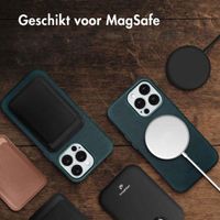 Accezz Vintage Leather Magsafe Backcover Apple iPhone 13 Pro - Smokey Green