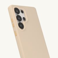 Selencia Rivièra MagSafe Backcover met afneembare haakjes Samsung Galaxy S25 Ultra - Milky Latte