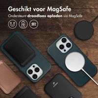 Accezz Vintage Leather Magsafe Backcover iPhone 14 Pro - Smokey Green