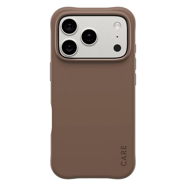 CARE by PanzerGlass Fashionable Case Samba met MagSafe Apple iPhone 17 Pro - Espresso Brown