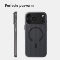 Accezz Lite Backcover met MagSafe | Fluted | Apple iPhone 18 Pro Max / 17 Pro Max - Smokey Matte