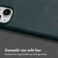 Accezz Vintage Leather Magsafe Backcover iPhone 15 - Smokey Green