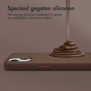 Accezz Liquid Silicone Backcover met MagSafe iPhone 16 Pro - New Tea Brown