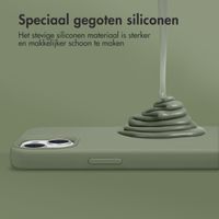 Accezz Liquid Silicone Backcover met MagSafe Samsung Galaxy S25 Plus - Cooper Green