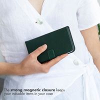 Selencia Echt Leren Bookcase Apple iPhone 13 Mini - Groen