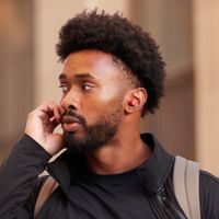 Beats Solo Buds Draadloze Oortjes - Bluetooth In-ear Oordopjes - Transparent Red