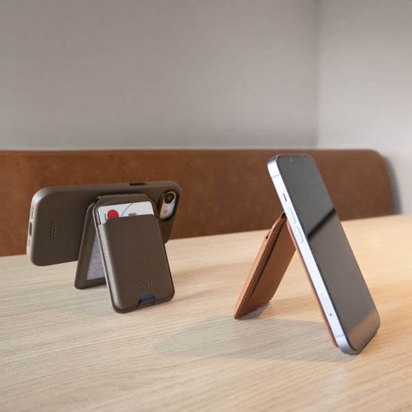 Accezz Leren Wallet met standaard - Geschikt voor MagSafe en Qi2 - Coffee Brown