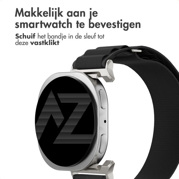 Accezz Nylon Alpine bandje Samsung Galaxy Watch 9 (40/44mm) / Watch 8 (40/44mm) / Classic (46mm) - Zwart