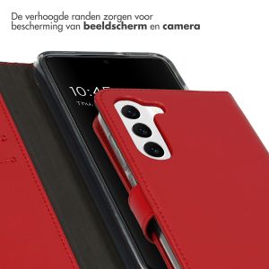 Selencia Echt Lederen Bookcase Samsung Galaxy S23 Plus - Rood