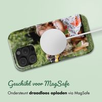 Ontwerp je eigen tough case met MagSafe Apple iPhone 16 Pro - Zwart