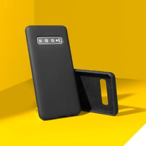 Accezz Liquid Silicone Backcover Samsung Galaxy S10e - Zwart