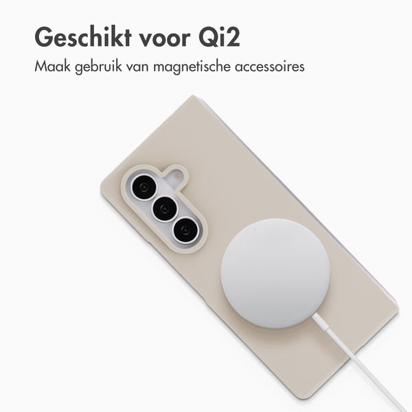 Accezz Liquid Silicone Backcover met MagSafe Samsung Galaxy Z Fold 8 Ultra - Stone