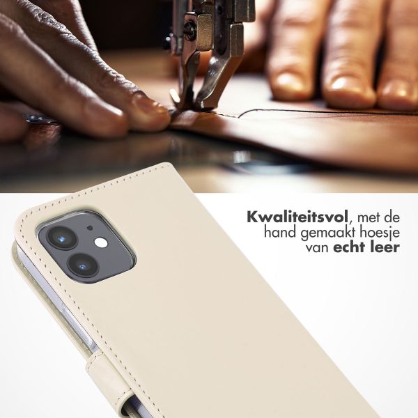 Selencia Echt Lederen Bookcase iPhone 12 (Pro) - Greige